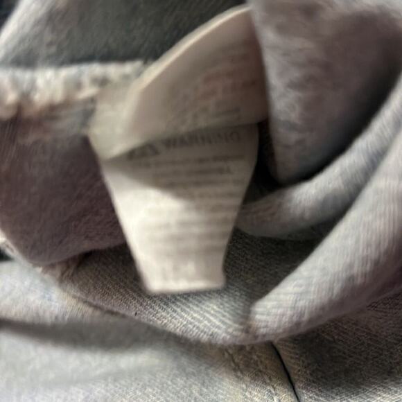 FASHION NOVA DEMIN CROPPED JACKET SIZE S - Picture 4 of 8